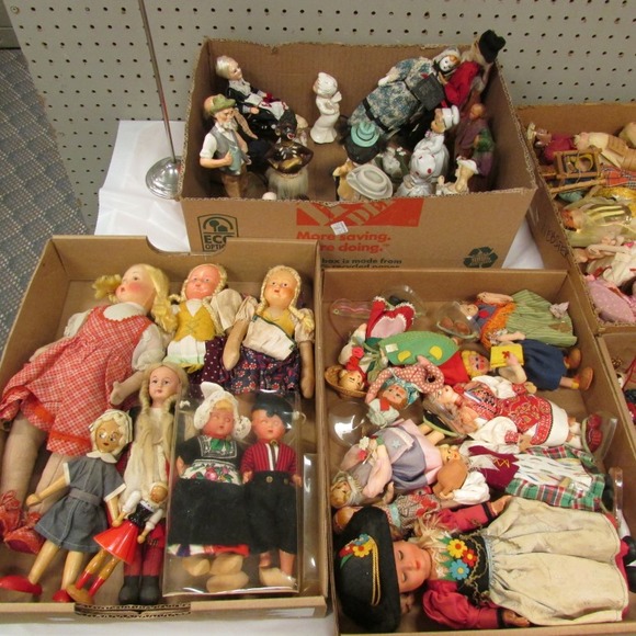 Image for Gallery/Estate and Doll Auction: 1-18-18