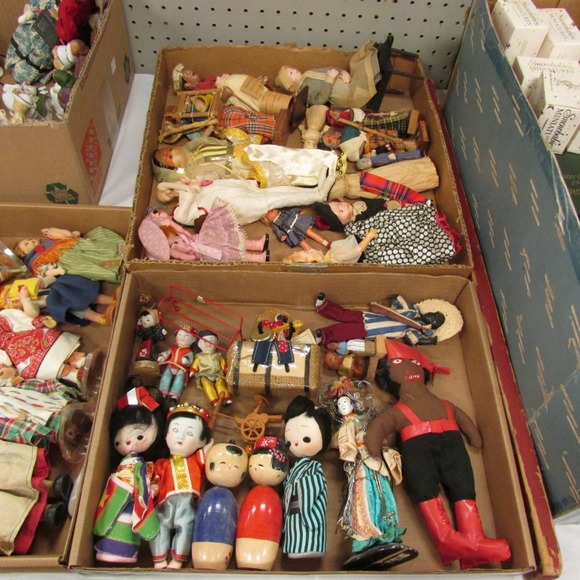 Image for Gallery/Estate and Doll Auction: 1-18-18