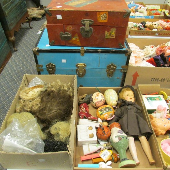 Image for Gallery/Estate and Doll Auction: 1-18-18