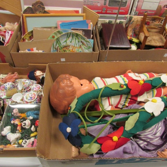 Image for Gallery/Estate and Doll Auction: 1-18-18