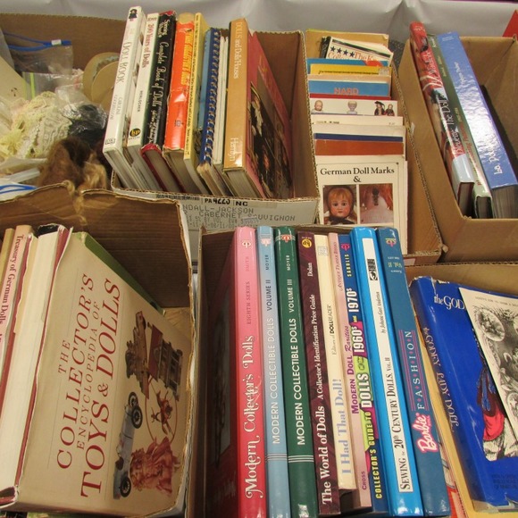 Image for Gallery/Estate and Doll Auction: 1-18-18