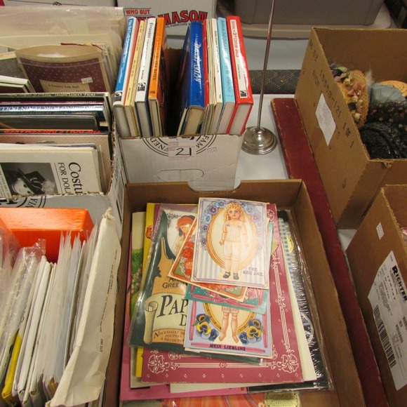 Image for Gallery/Estate and Doll Auction: 1-18-18