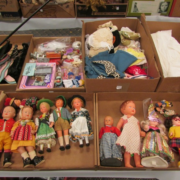 Image for Gallery/Estate and Doll Auction: 1-18-18