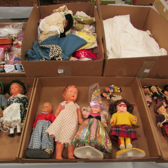 Image for Gallery/Estate and Doll Auction: 1-18-18