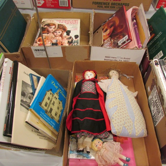 Image for Gallery/Estate and Doll Auction: 1-18-18