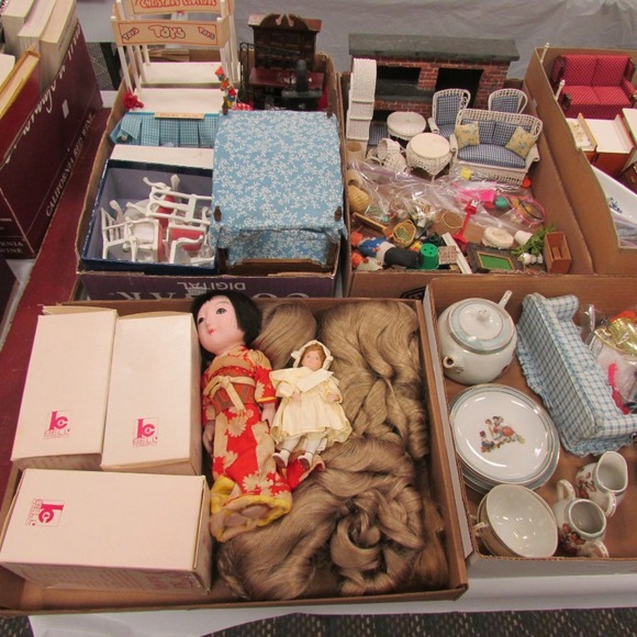 Image for Gallery/Estate and Doll Auction: 1-18-18
