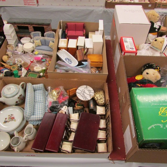 Image for Gallery/Estate and Doll Auction: 1-18-18