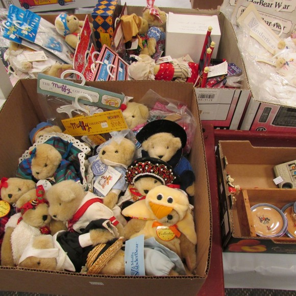 Image for Gallery/Estate and Doll Auction: 1-18-18