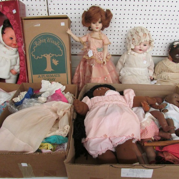 Image for Gallery/Estate and Doll Auction: 1-18-18