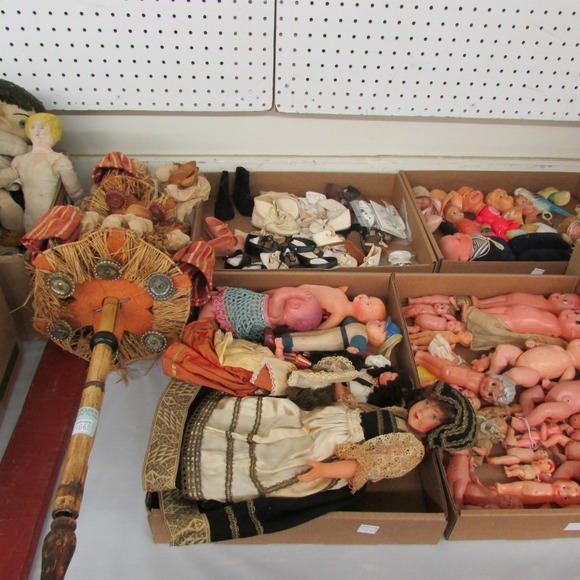 Image for Gallery/Estate and Doll Auction: 1-18-18