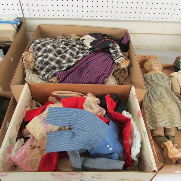 Image for Gallery/Estate and Doll Auction: 1-18-18