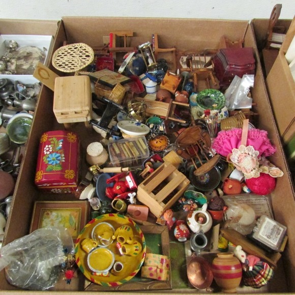 Image for Gallery/Estate and Doll Auction: 1-18-18