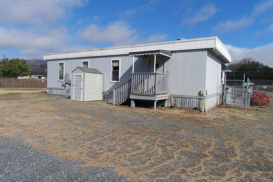 Image for 2 Parcels Totaling 1.4 +/- Acres w/2 Suite Office Building--Selling to the Highest Bidder!!