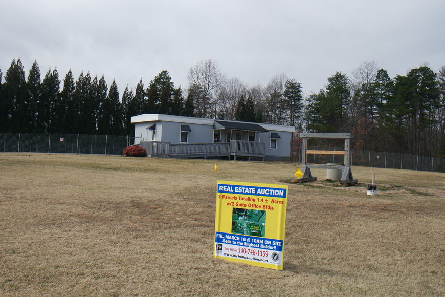 Image for 2 Parcels Totaling 1.4 +/- Acres w/2 Suite Office Building--Selling to the Highest Bidder!!