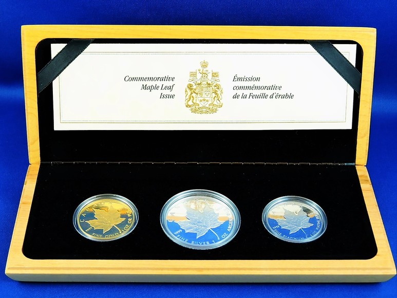 Image for GOLD PLATINUM SILVER CANADIAN COMMEMORATIVE MAPLE LEAF 1989