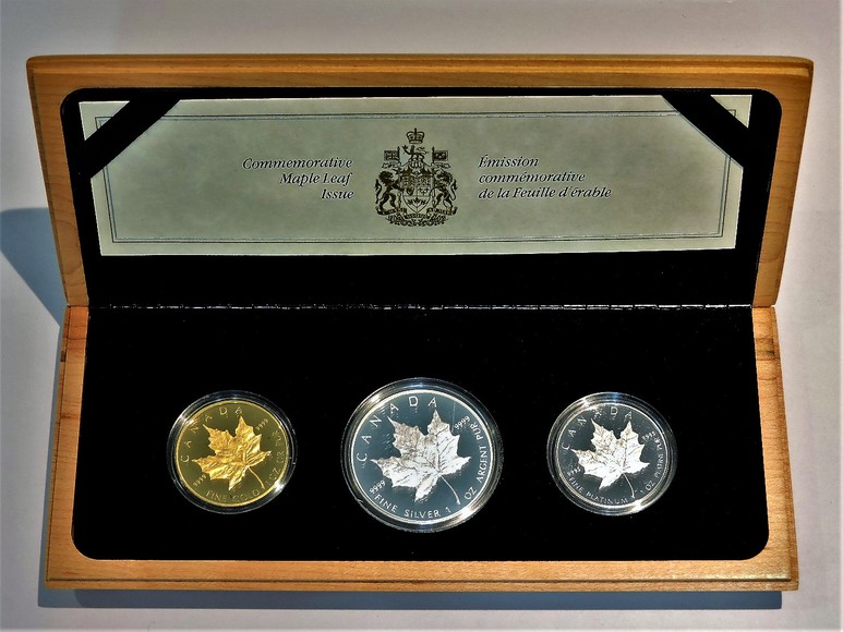 Image for GOLD PLATINUM SILVER CANADIAN COMMEMORATIVE MAPLE LEAF 1989