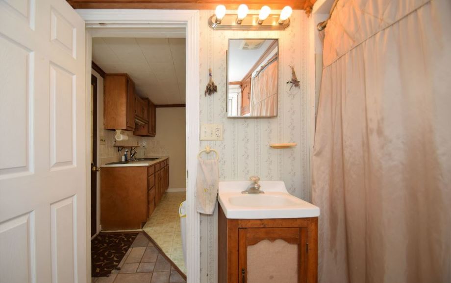 Image for Real Estate Auction - Quakertown, PA: 5-24-18