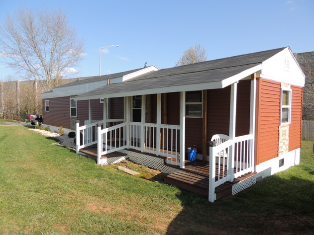 Image for Well Maintained & Updated Mobile Home