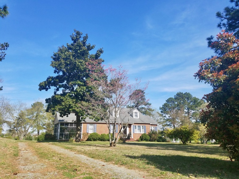 Image for 4 BR/2 BA Brick Cape Cod Style Home on 2.8 +/- Acres in Warsaw, VA (Richmond County)
