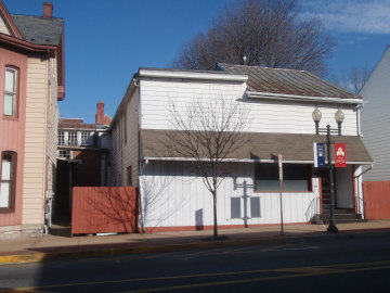 Image for Mixed-Use Real Estate Auction - Apartments and Store Front