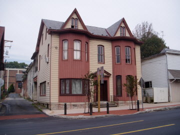 Image for Mixed-Use Real Estate Auction - Apartments and Store Front