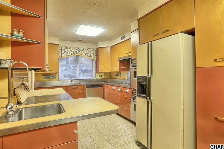 Image for Absolute Real Estate Auction - Prestigious Bellevue Park - Harrisburg