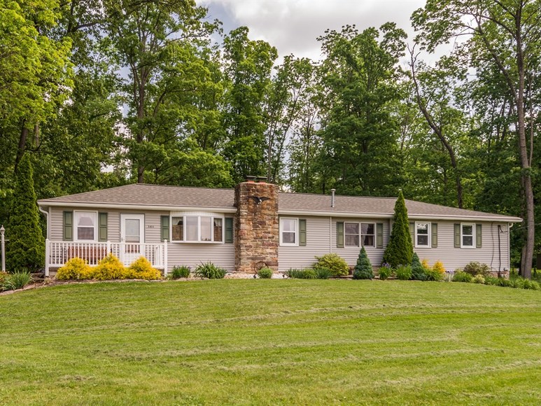 Image for Real Estate Auction - Elizabethtown Ranch Home