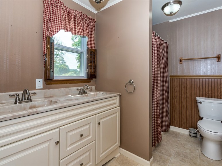 Image for Real Estate Auction - Elizabethtown Ranch Home