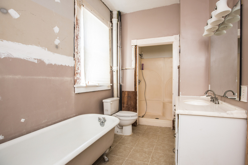 Image for House on 3 Acres of R3 Land