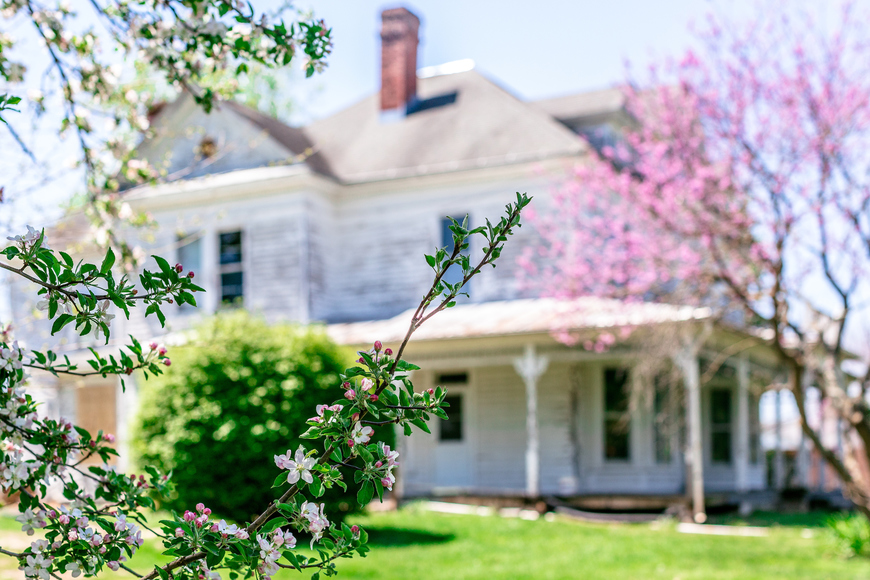 Image for House on 3 Acres of R3 Land