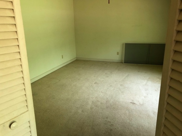 Image for Lexington House with 8 +/- Acres Bid Now!