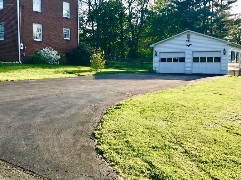 Image for 3 BR/1.5 BA Brick Home w/2 Car Garage on Spacious Lot Just off Main St. in the Town of Purcellville, VA (Loudoun County)