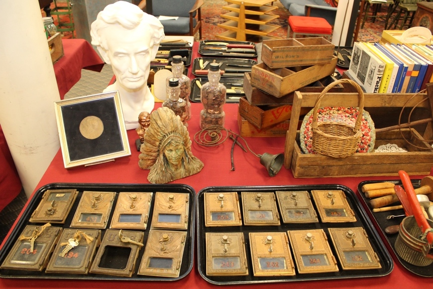 Image for Alderfer Simulcast - General Store and Petroliana Auction Part 1: 5-17-18