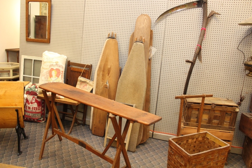 Image for Alderfer Simulcast - General Store and Petroliana Auction Part 1: 5-17-18