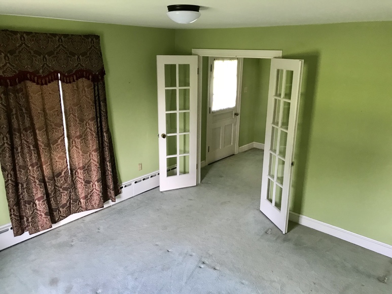 Image for 3 BR/1.5 BA Brick Home w/2 Car Garage on Spacious Lot Just off Main St. in the Town of Purcellville, VA (Loudoun County)