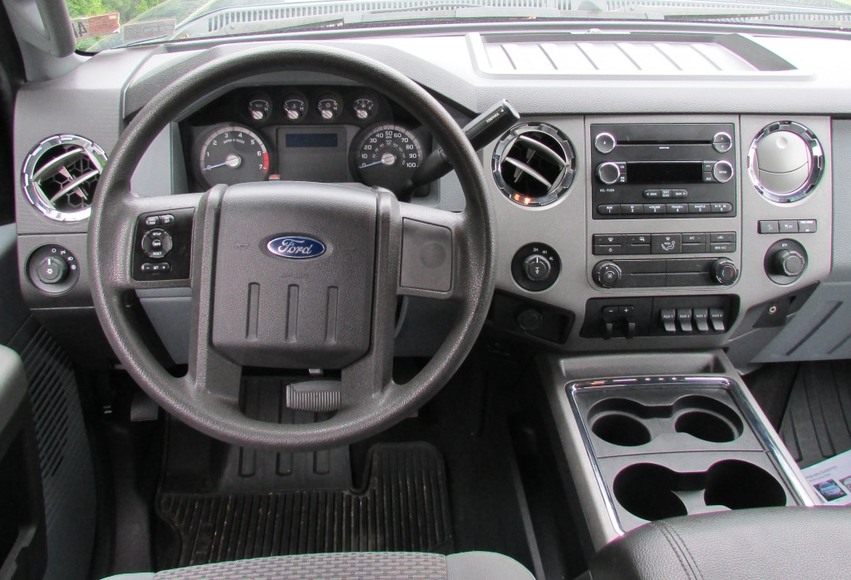 Image for Gallery/Estate and Vehicle Auction: 6-28-18