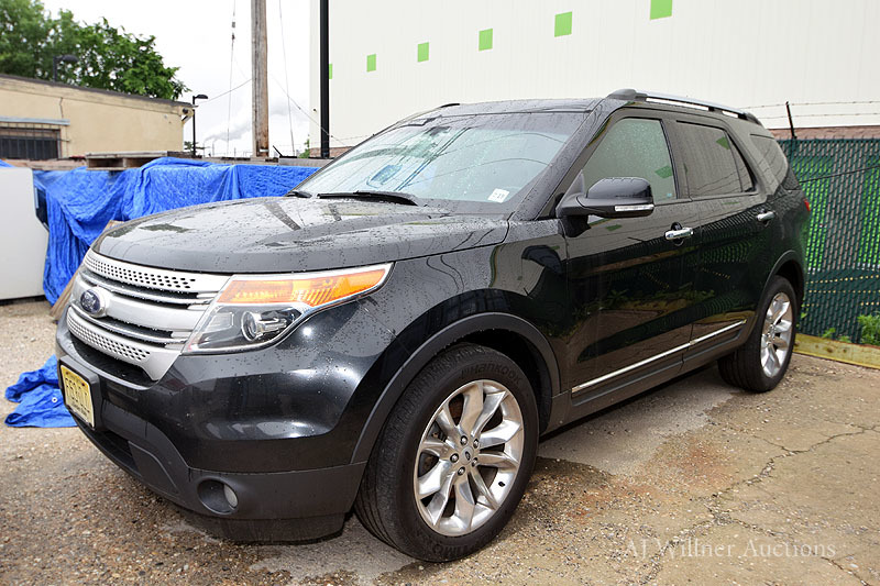 2014 Ford Explorer XLT 4 DOOR SUV