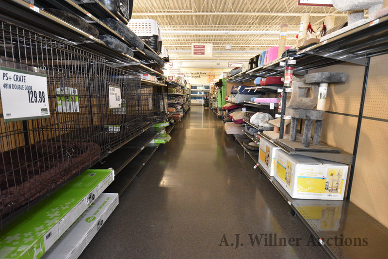 Large Retail Pet Supply Inventory