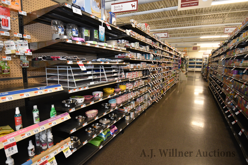 Large Retail Pet Supply Inventory