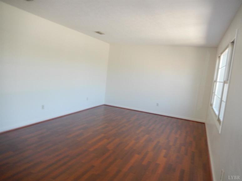 Image for 302 Rustwood Ct, Rustburg, Va 24588