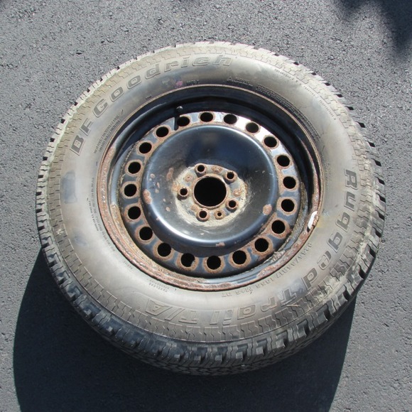 Image for Gallery/Estate and Vehicle Auction: 6-28-18