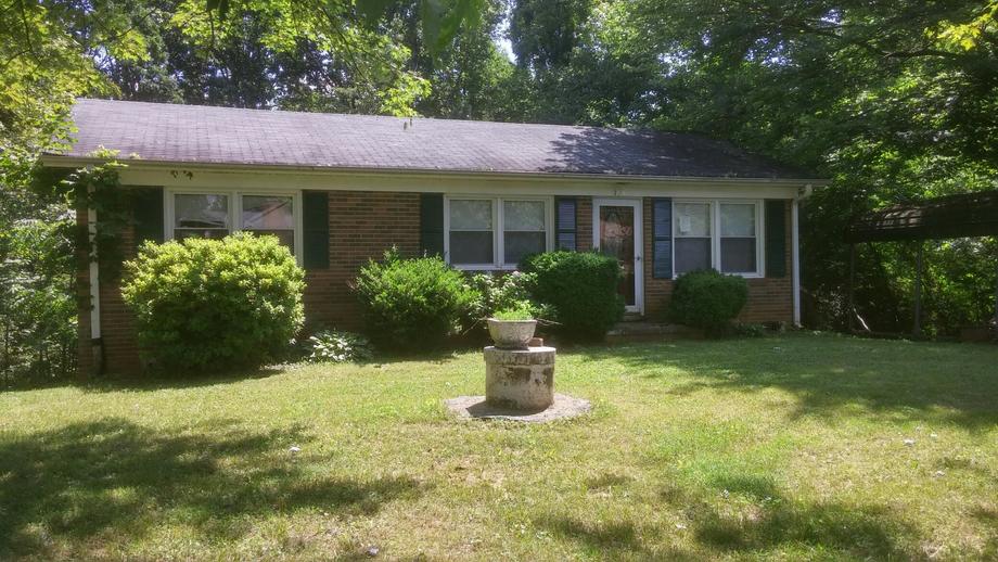 Image for House & Lot on Washington Ave., Mount Airy, NC - Commissioner's Sale