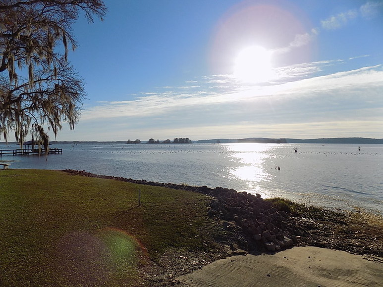 Beautiful Lakefront Houses & Lot on Lake Seminole, Donalsonville, GA