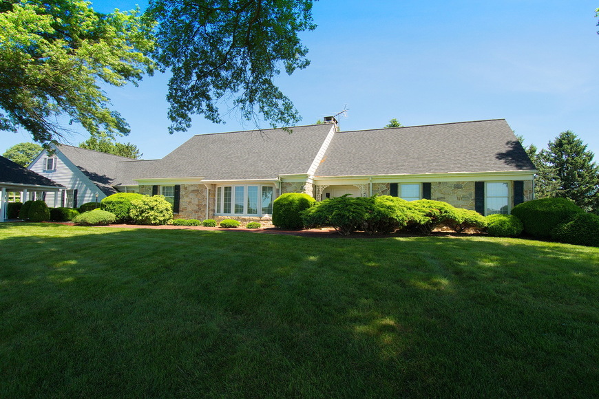 Image for Real Estate Auction - Palm, PA: 8-4-18