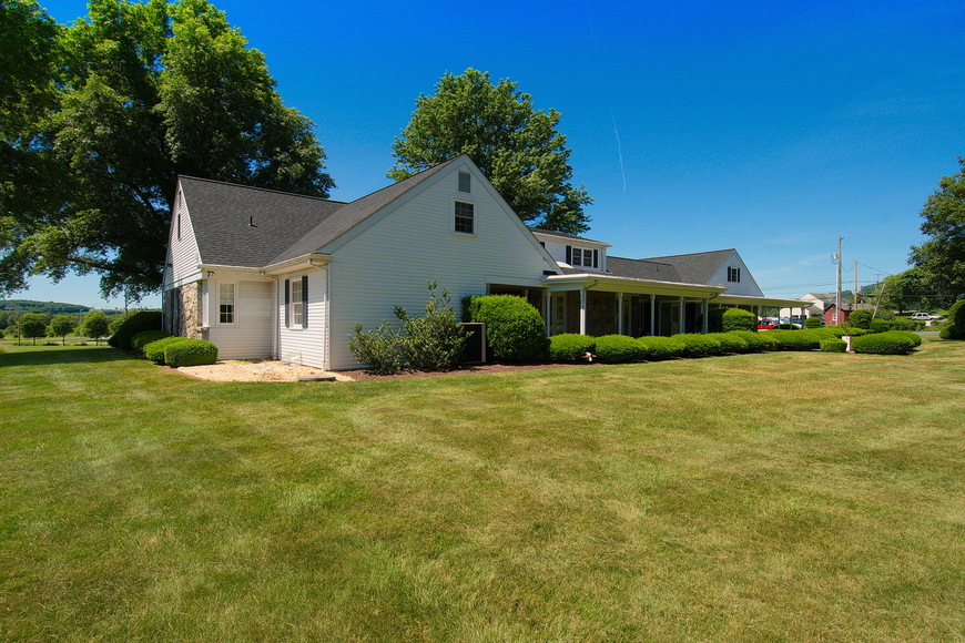 Image for Real Estate Auction - Palm, PA: 8-4-18