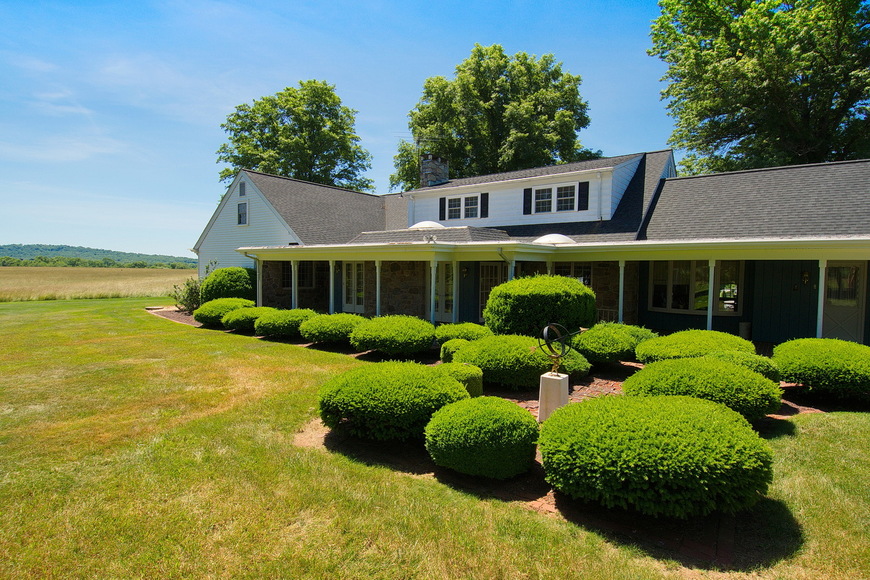 Image for Real Estate Auction - Palm, PA: 8-4-18