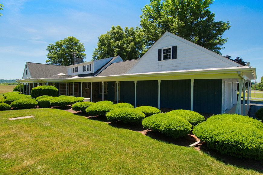 Image for Real Estate Auction - Palm, PA: 8-4-18