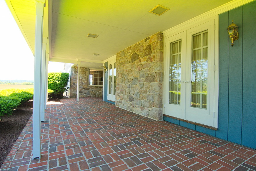 Image for Real Estate Auction - Palm, PA: 8-4-18