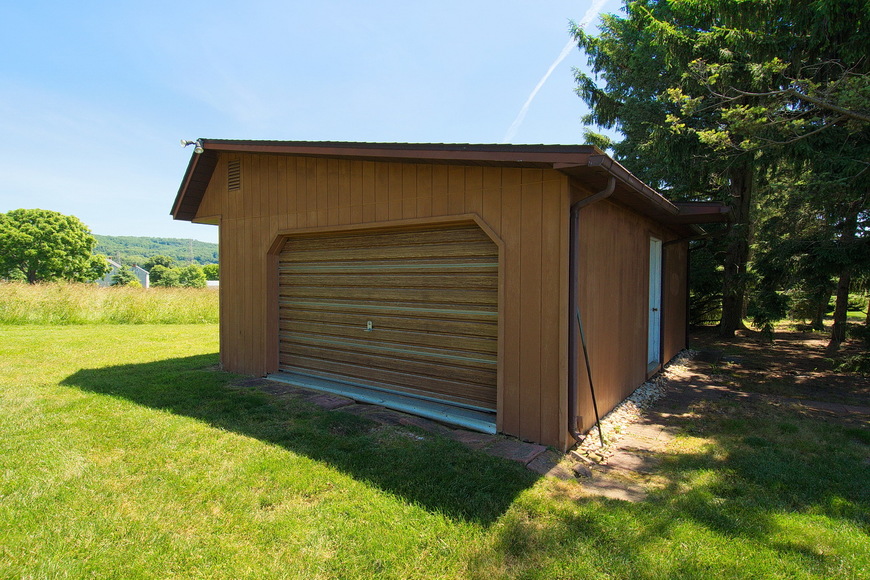 Image for Real Estate Auction - Palm, PA: 8-4-18