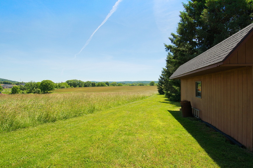 Image for Real Estate Auction - Palm, PA: 8-4-18